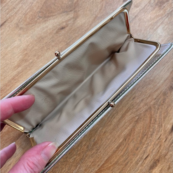 Vintage Vinyl Wallet - Picture 3 of 5